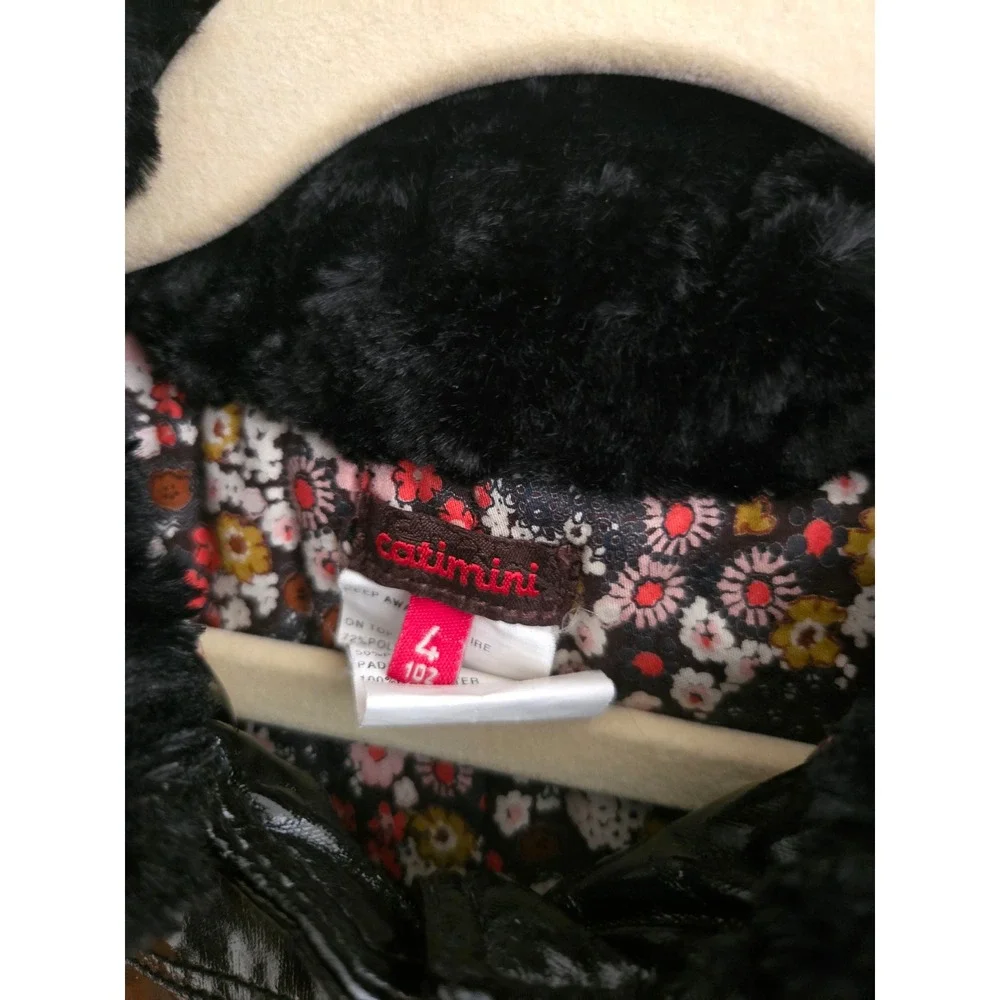 Catimini Black Patent Hooded Coat Faux Fur‎ Trim Flower Detail Size 4